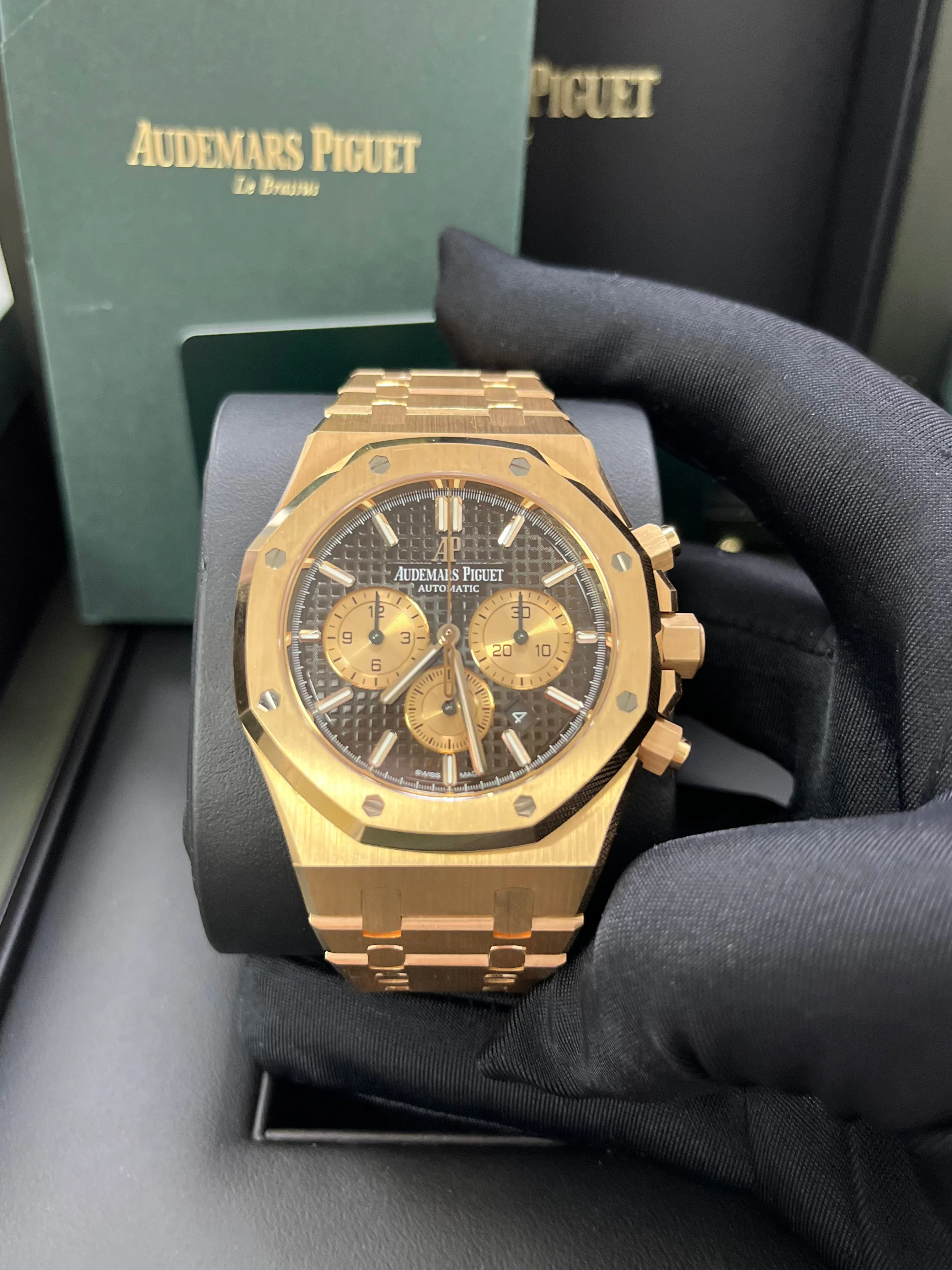 Audemars Piguet Royal Oak Selfwinding Chronograph | Ref#26331OR.OO.D821CR.01 | Rose Gold with Chocolate Dial & Rose Gold Sub-Dials