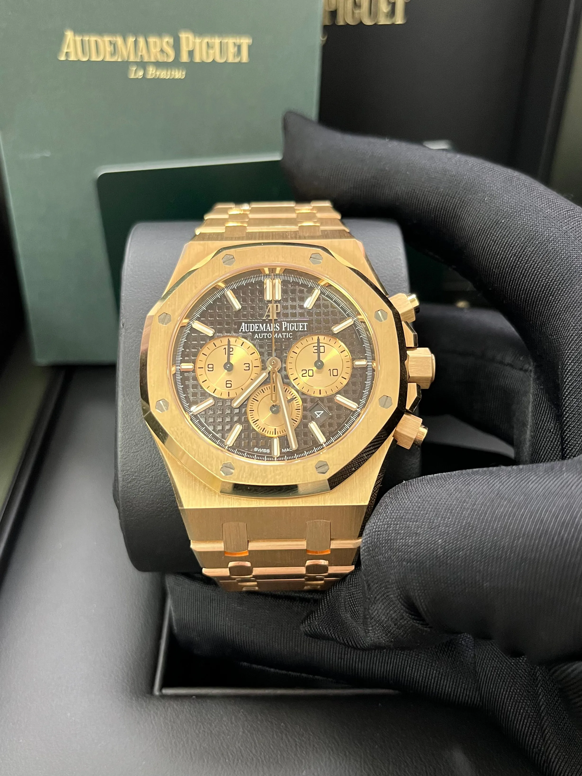 Audemars Piguet Royal Oak Selfwinding Chronograph | Ref#26331OR.OO.D821CR.01 | Rose Gold with Chocolate Dial & Rose Gold Sub-Dials