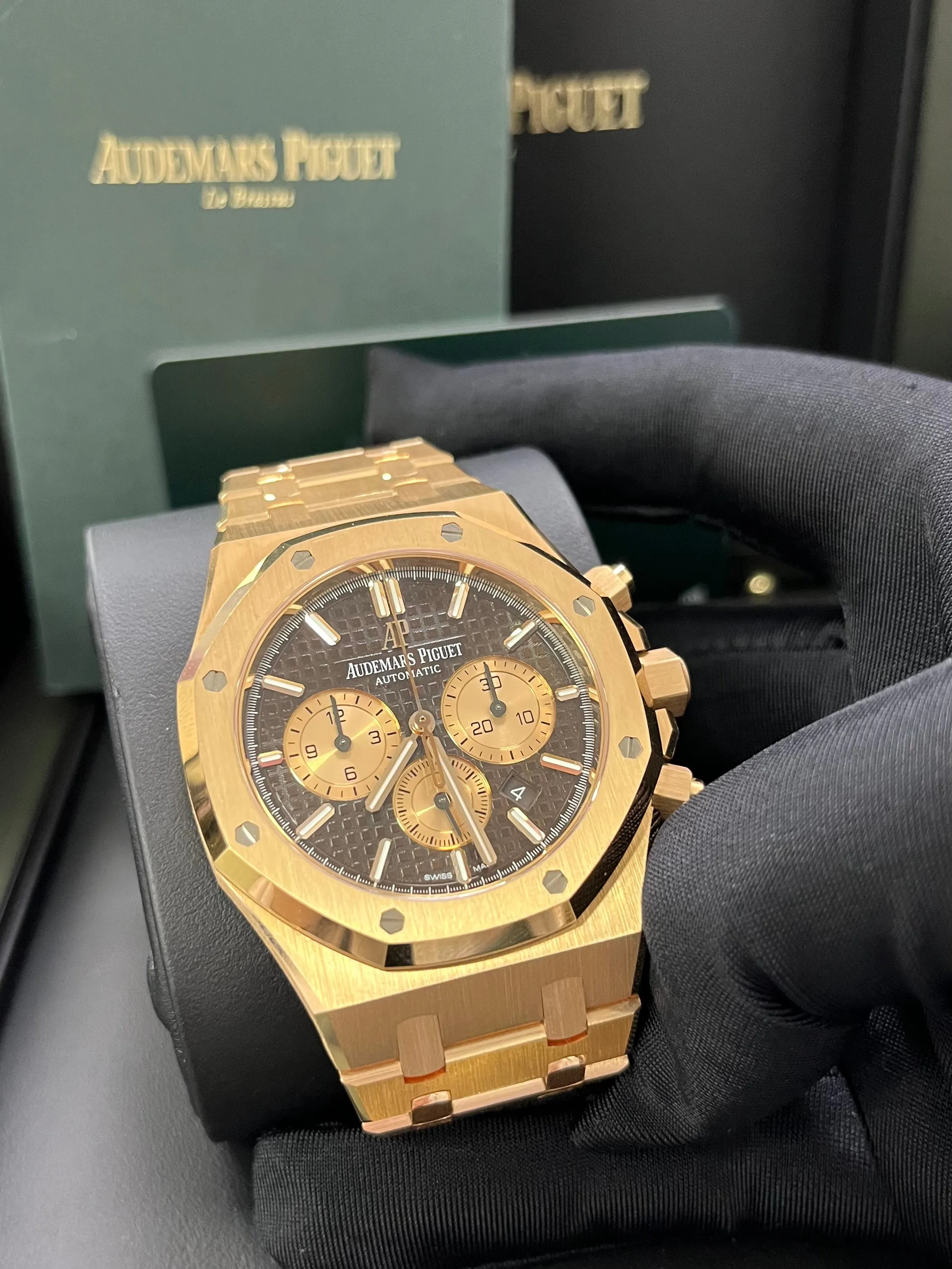 Audemars Piguet Royal Oak Selfwinding Chronograph | Ref#26331OR.OO.D821CR.01 | Rose Gold with Chocolate Dial & Rose Gold Sub-Dials