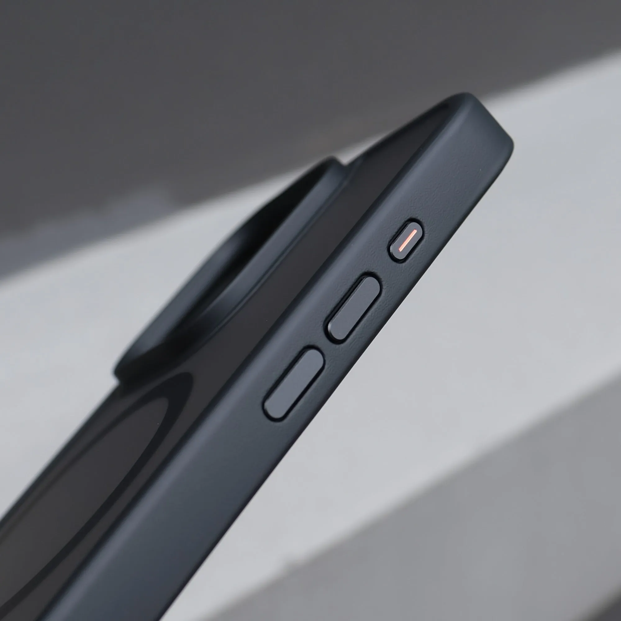 Bare Armour - for iPhone 15 Pro Max