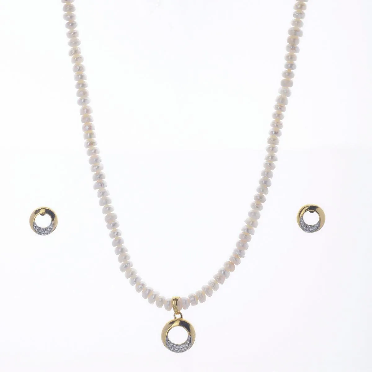 Elegant Stone Studded Pearl Necklace Set