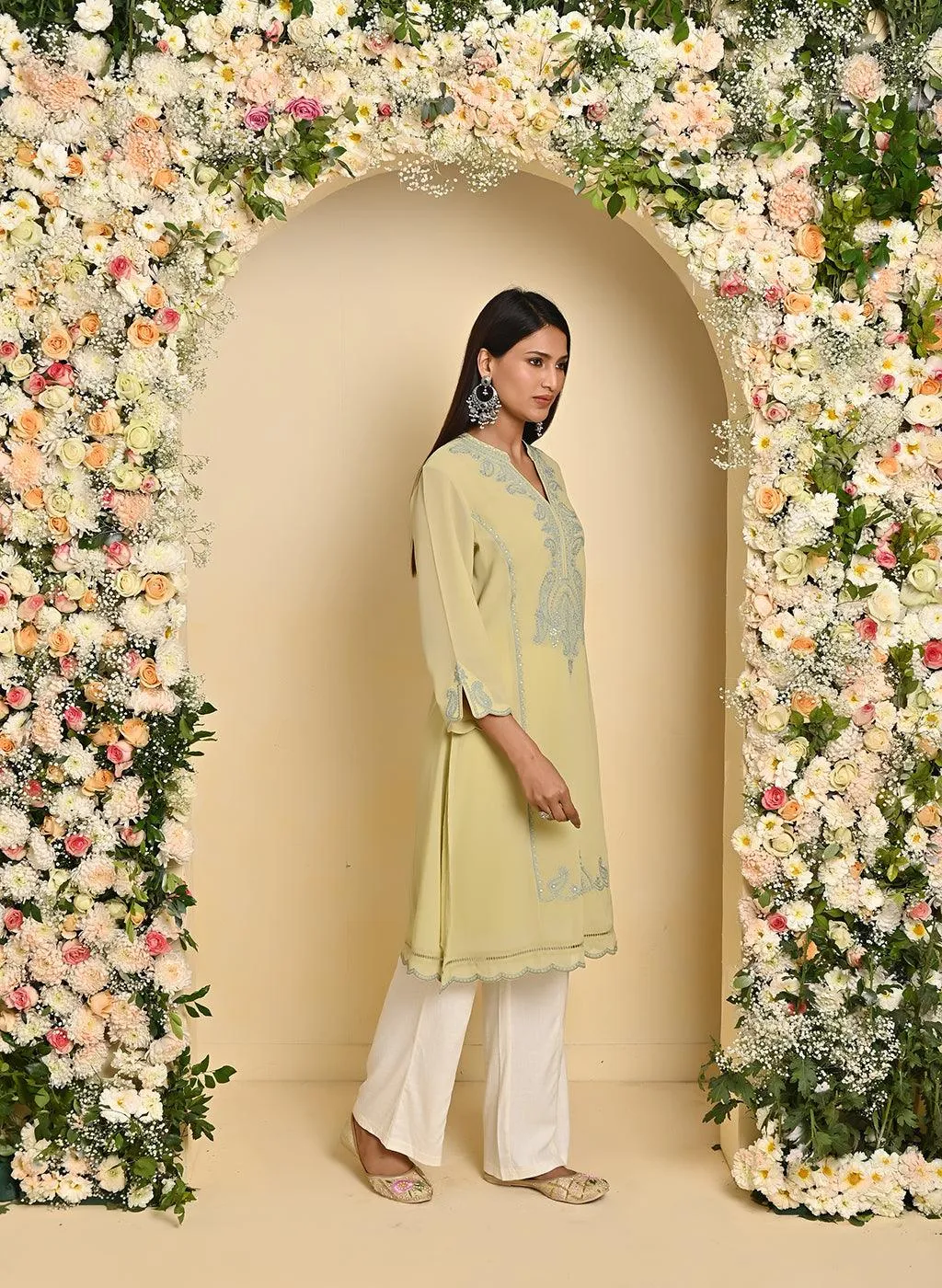 Green Embroidered Double Layered Straight Kurta