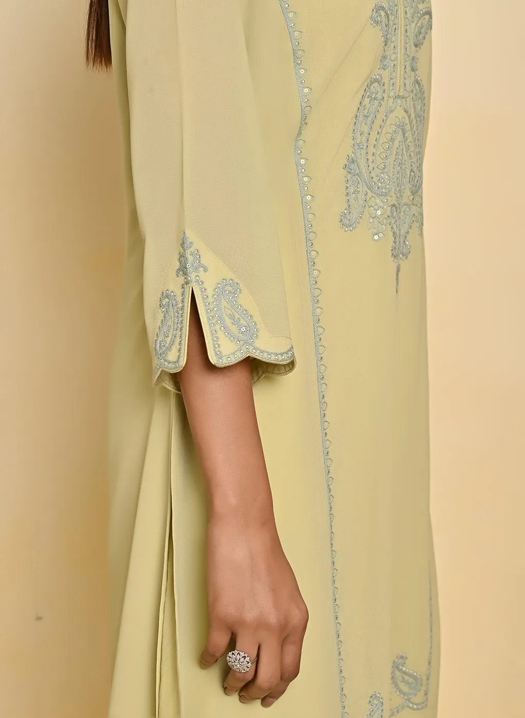 Green Embroidered Double Layered Straight Kurta