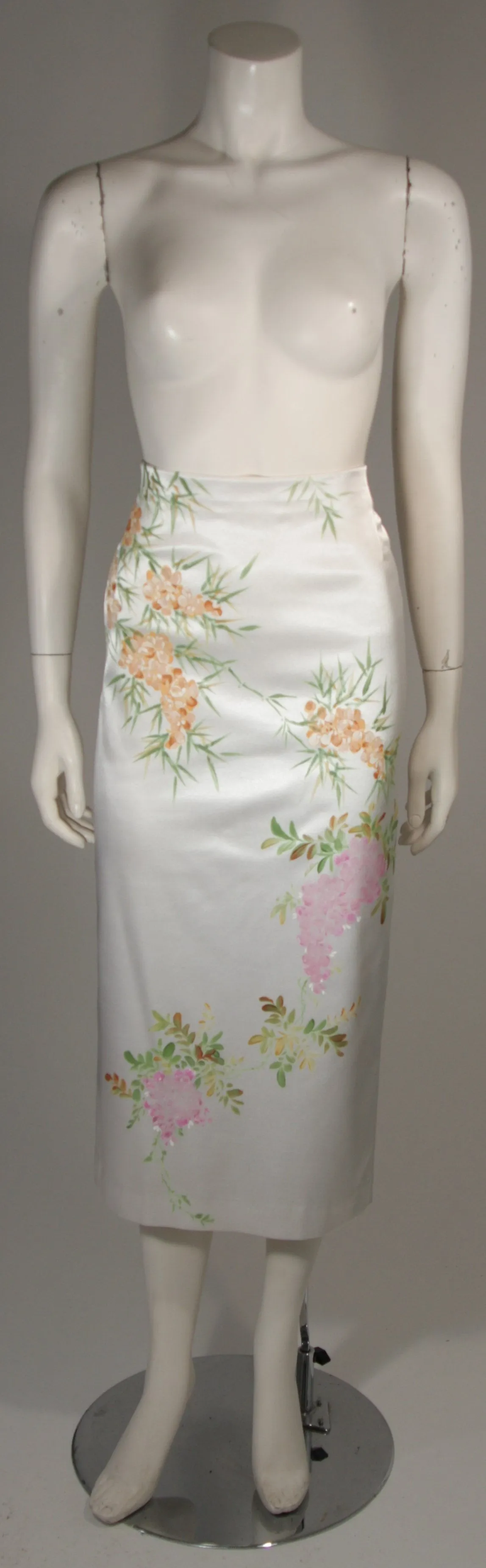MANDALAY White Stretch Silk Skirt Set w/ Floral Design Size Small