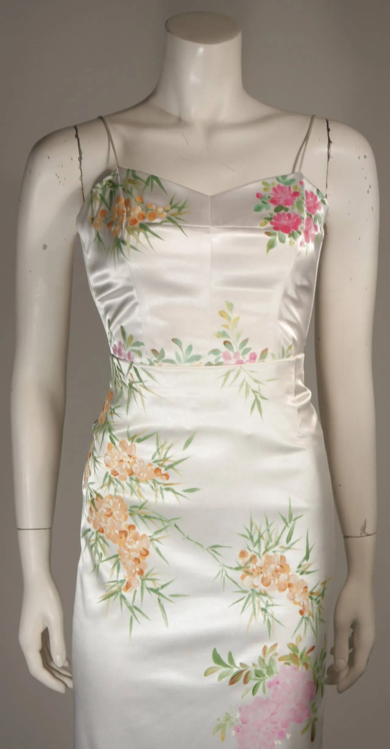 MANDALAY White Stretch Silk Skirt Set w/ Floral Design Size Small
