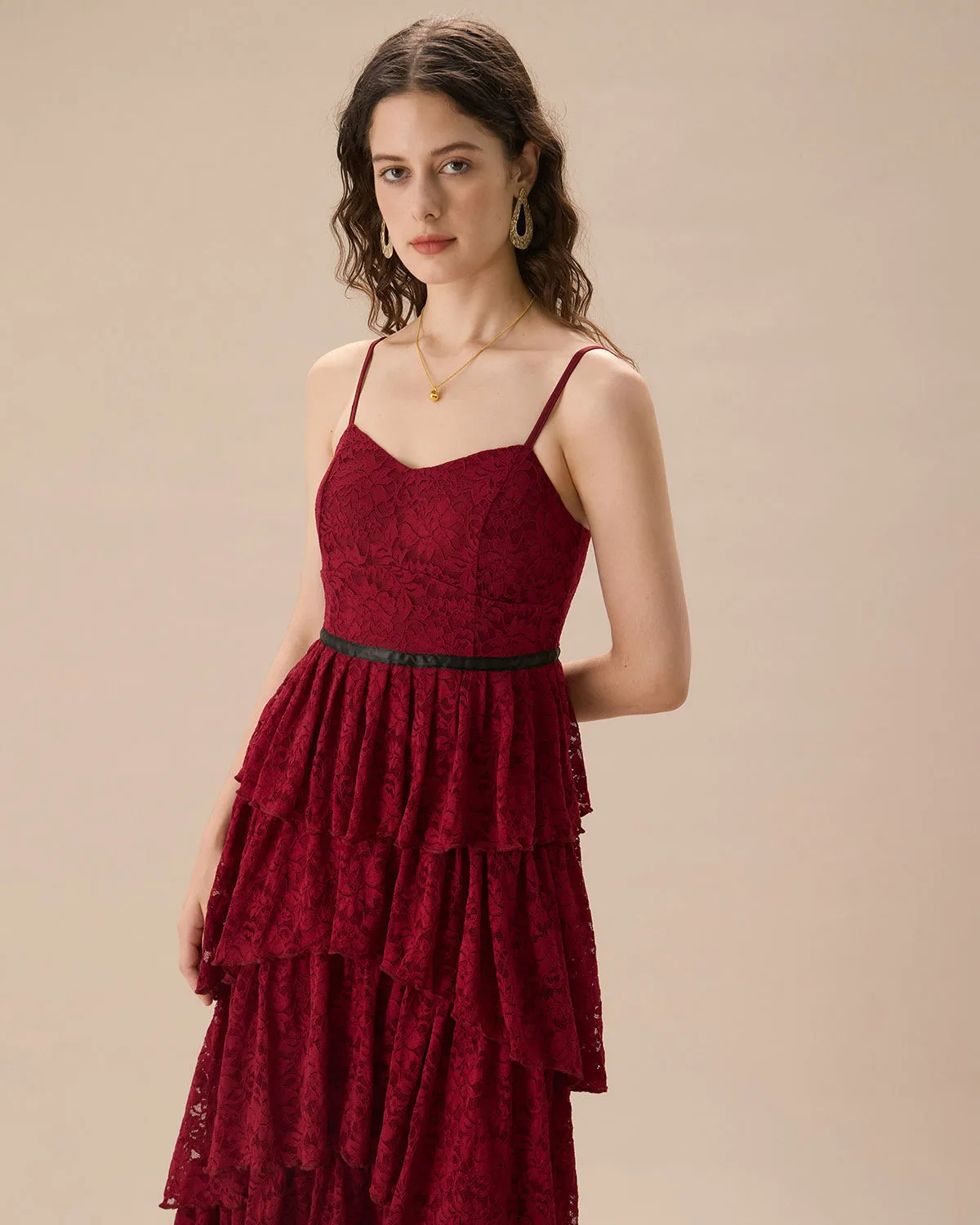 The Red Sweetheart Neck Lace Maxi Dress
